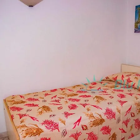 Apartment Bluponza - 8 Posti In Zona Mare - App Orchidea *